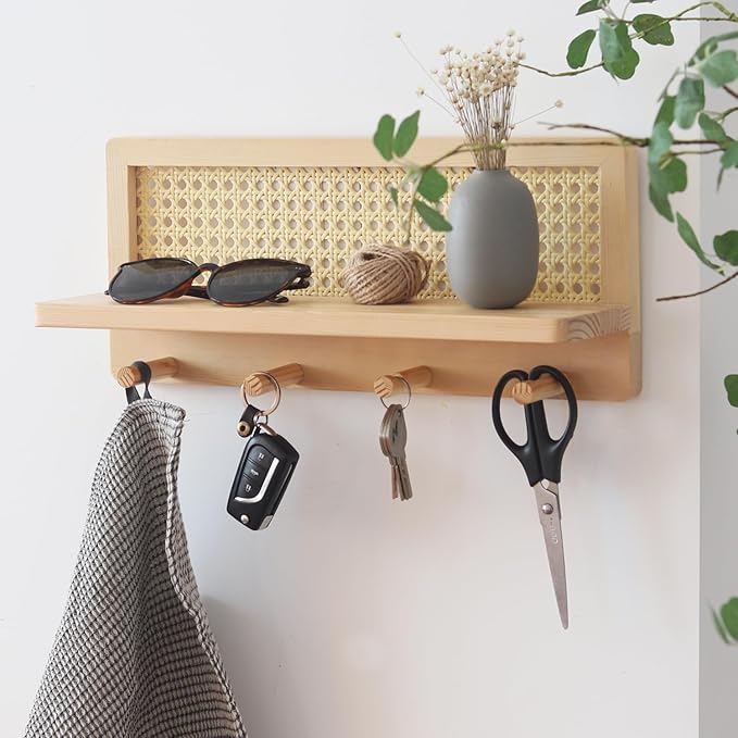 Artistic Decor Wall-Mounted Holder