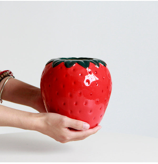 Cute Strawberry Shaped Ceramic Flower Vase