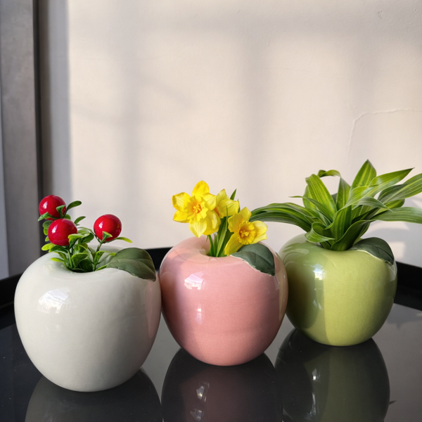 Apple-Shaped Ceramic Flower Vase