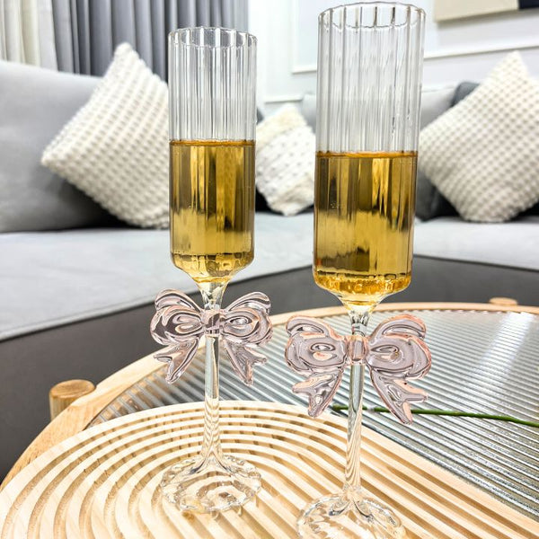 Chic Bow Accent Wine Glass