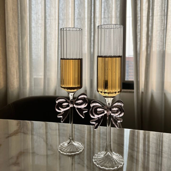 Chic Bow Accent Wine Glass